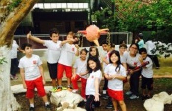 Foco da Maple Bear é formar alunos críticos