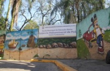 Pais de alunos farão protestos contra reforma escolar em Poá
