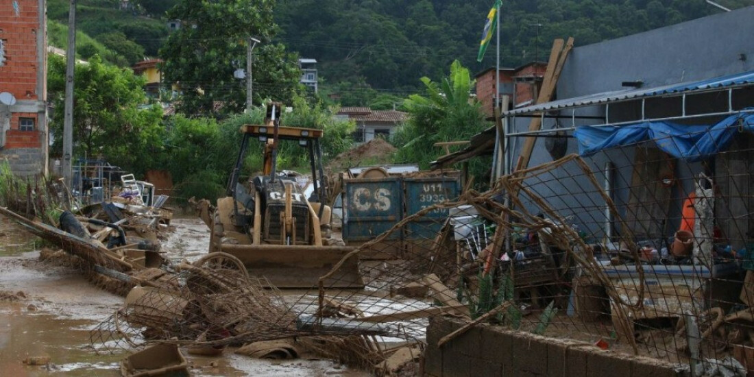Liminar garante saída de moradores de zonas de risco em Caraguatatuba