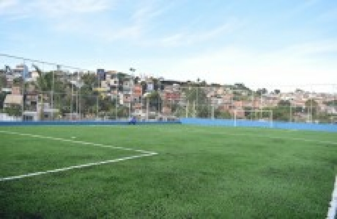 Campo de futebol do Parque Olímpico será entregue hoje
