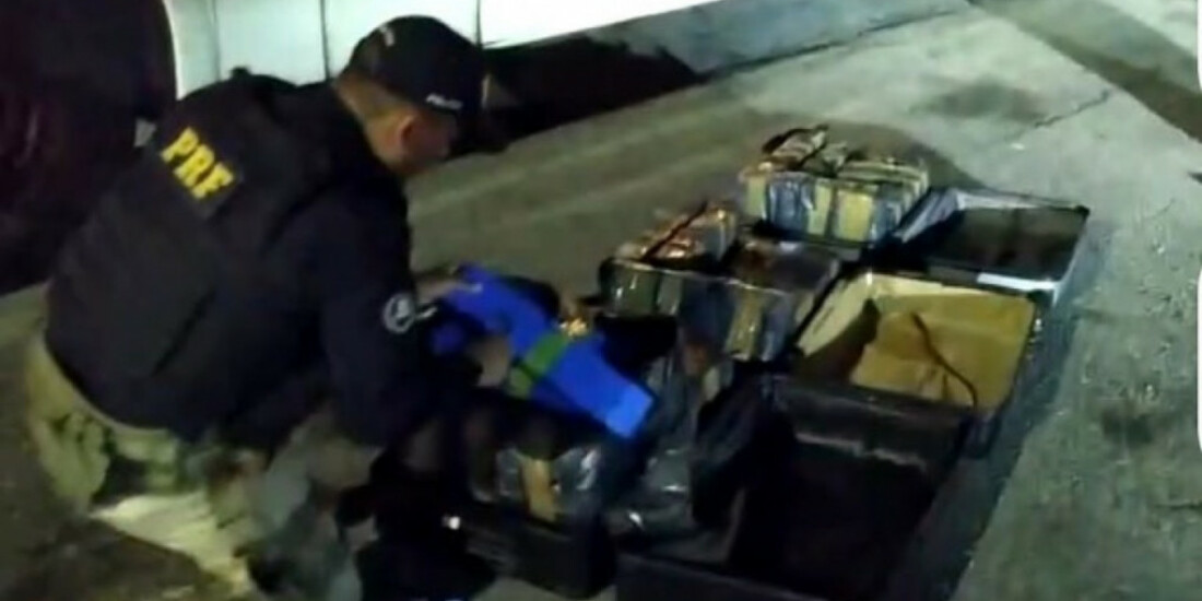 Jovem é presa em flagrante com 100 kg de maconha