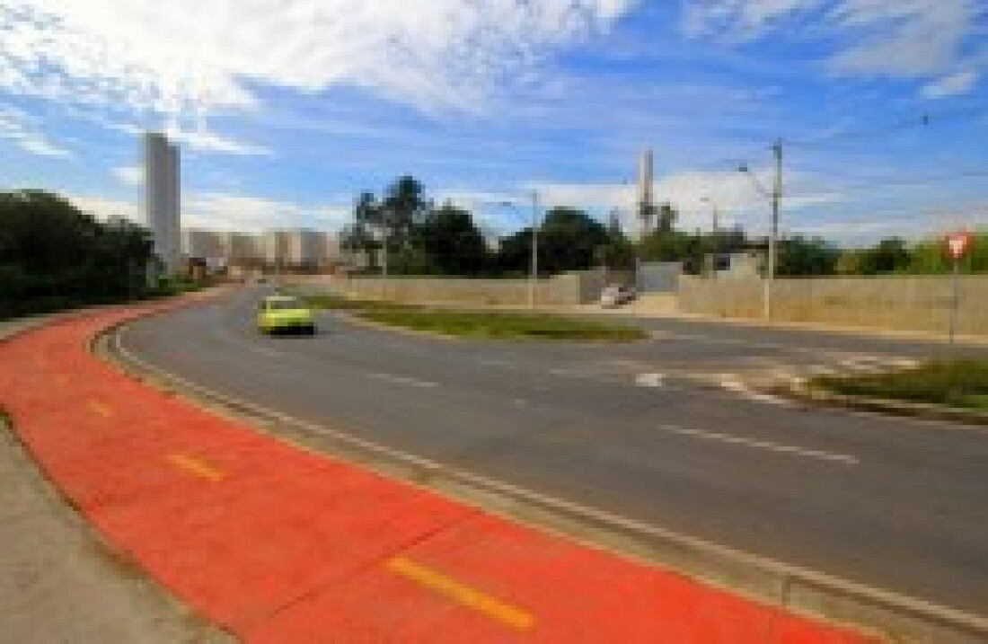 Linha de ônibus que atenderá Manacá começa a operar hoje