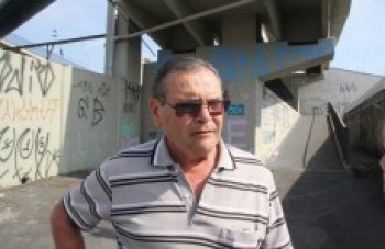 Passarela traz insegurança a pedestres