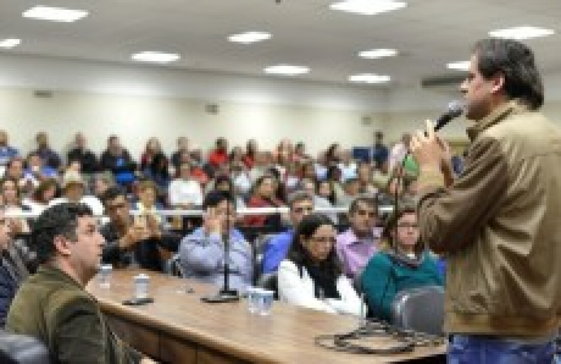 Audiência faz debate sobre a crise do ISS