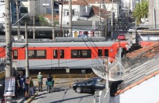 Comerciantes ficam aliviados com reabertura da passagem