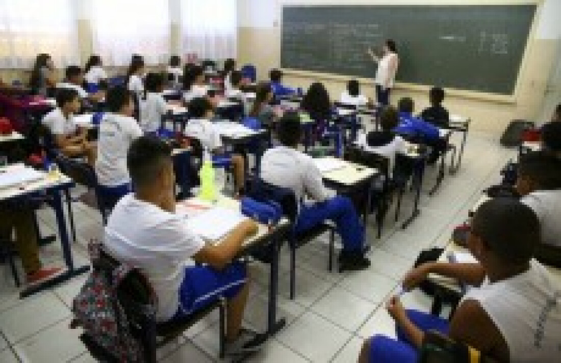 Suzano chama 45 professores para atuar na rede municipal