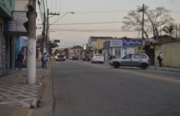 Trio é preso por roubo em Suzano