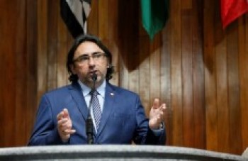 Farofa solicita a criação de Vara Especializada
