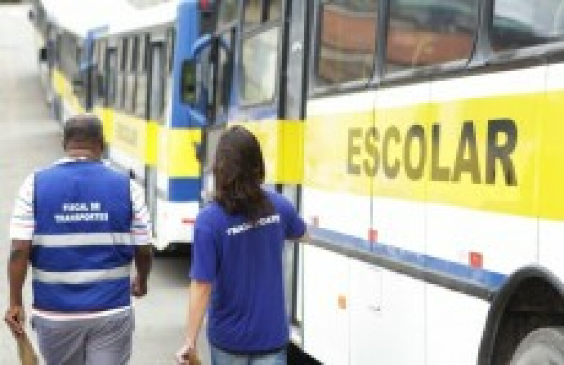 Alunos da rede estadual estão sem ônibus escolar