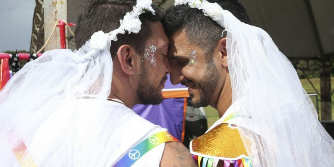 Foliões elogiam espaços cercados no carnaval de Brasília