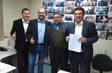 Campos Machado empossa presidente do PTB em Mogi: