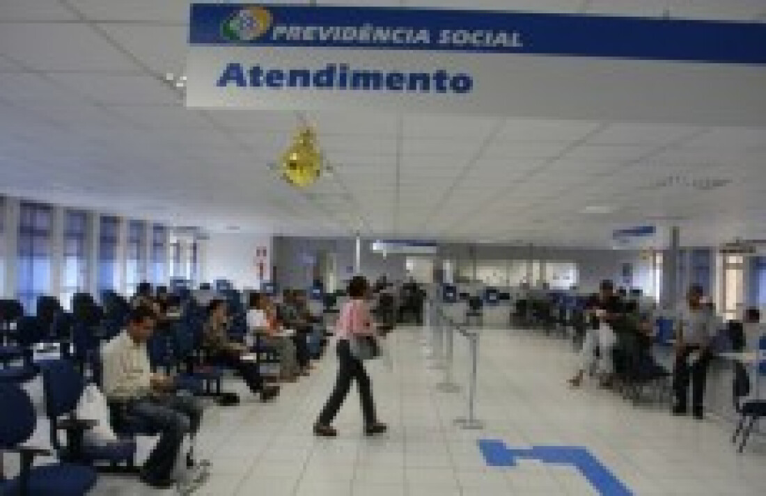 Previdência convoca aposentados
