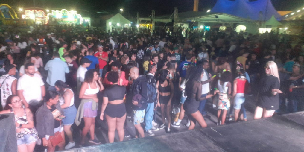 Programação de Carnaval segue nesta terça-feira