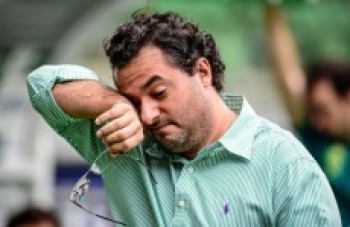 Diretor recebe ameaça após derrota