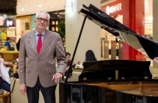 Maestro Niquinho comemora livro com apresentação especial hoje