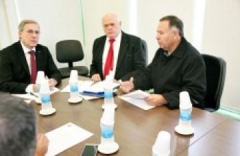 Gondim quer melhorias para distrito