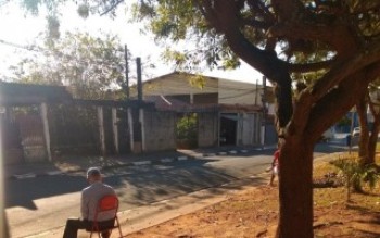 Em vez de tédio, pobreza: o dilema do isolamento dentro nas periferias
