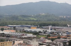 Indústria precisa se reinventar para vencer crise econômica