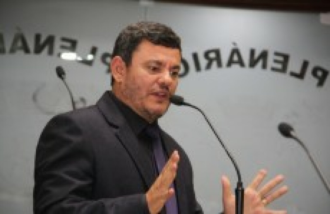 Parlamentares cobrarão investimentos da GM