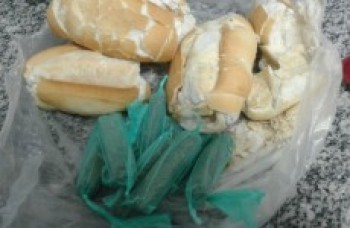 Polícia apreende pães com maconha