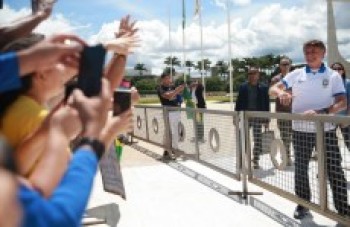 Bolsonaro indica que irá hoje a manifestação