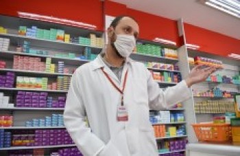 Farmácias estudam ofertar o teste para detectar Covid-19