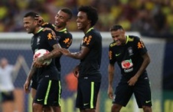 Seleção encara Colômbia e euforia de Barranquilia