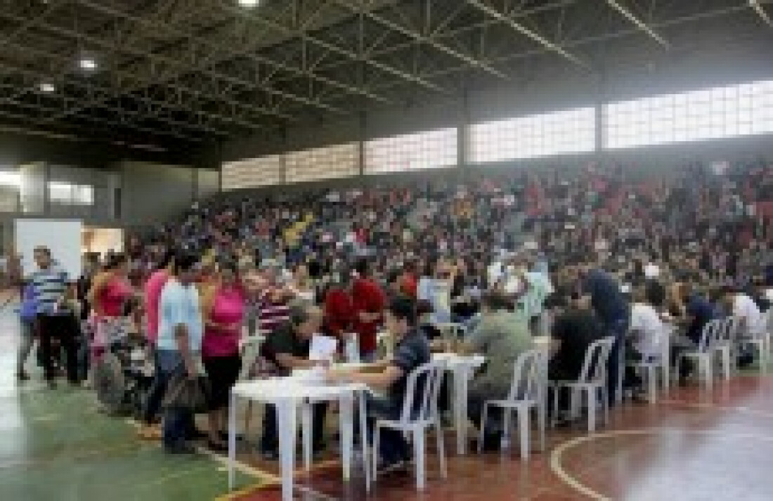Prefeitura sorteia imóveis de conjunto habitacional