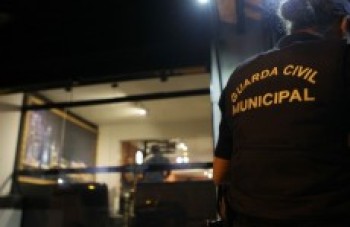 Prefeitura fecha tabacaria no centro