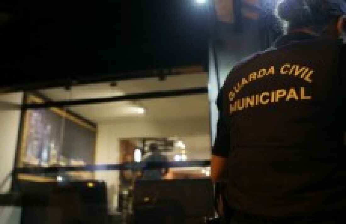 Prefeitura fecha tabacaria no centro