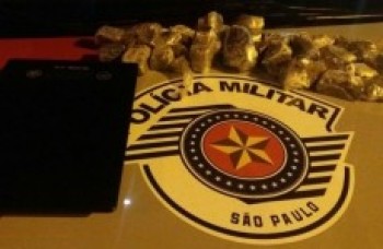 pm de Mogi flagra tráfico na Vila Cecília:
