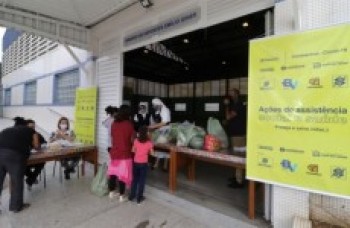 Kits de agricultura familiar são doados a 1,4 mil famílias