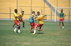 União pega o Manthiqueira às 10h