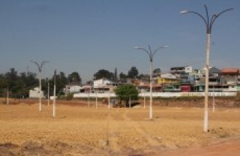 Obras do shopping de Ferraz avançaram pouco: