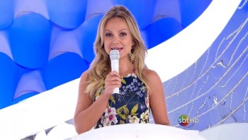 eliana celebra a vinda de Manuela