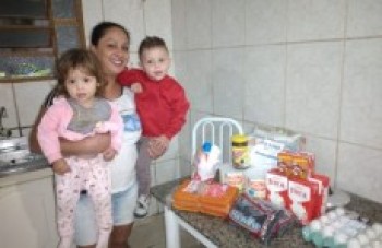 Grupo organiza doações para carentes