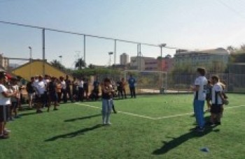 Mogi tem aula de futebol americano