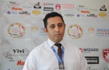 Compromisso com a Educação