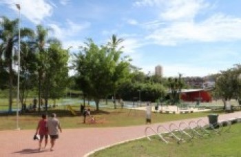 Parque da Cidade oferece aulas de dança de salão