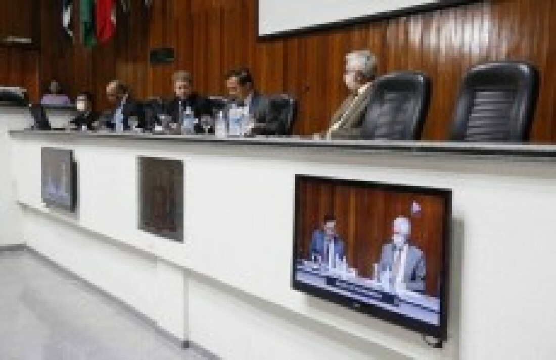 Sessões ordinárias continuam de forma virtual nas câmaras