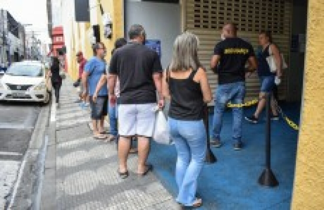 Expediente de amanhã será só por canais eletrônicos