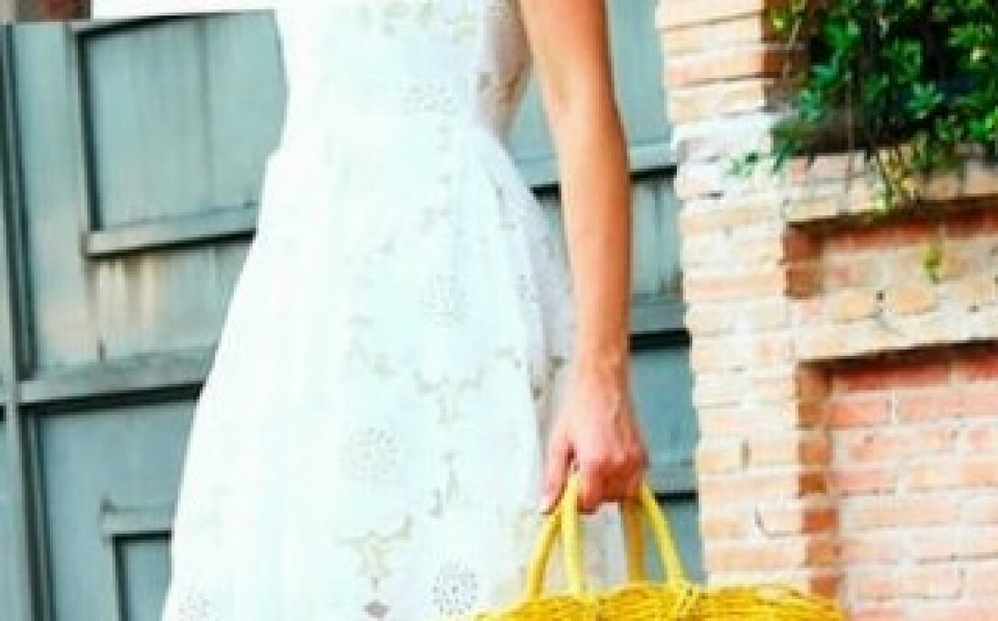 Amarelo, a cor ideal para looks vibrantes no verão
