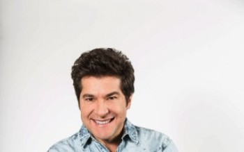 Daniel vai encerrar o Parateí Fest domingo