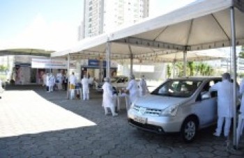 Mogi recebe lote e retoma campanha contra a gripe