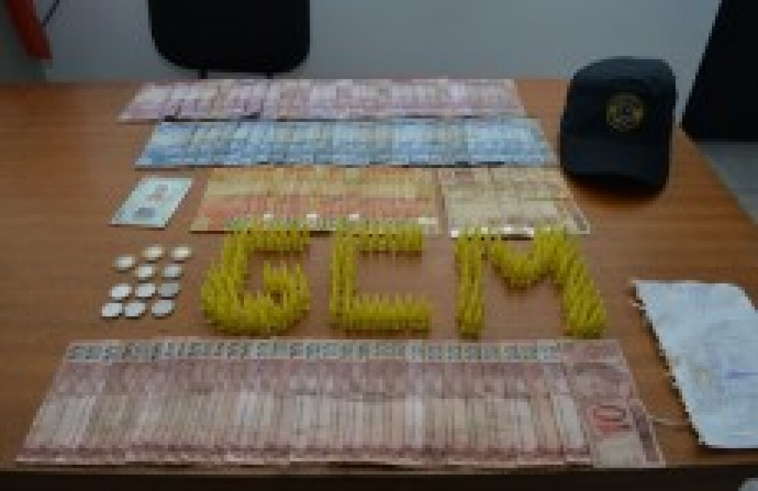 GCM prende suspeito de tráfico em Suzano
