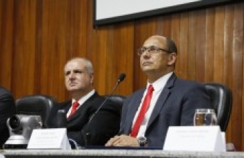 João Mello recebe título de Cidadão Mogiano