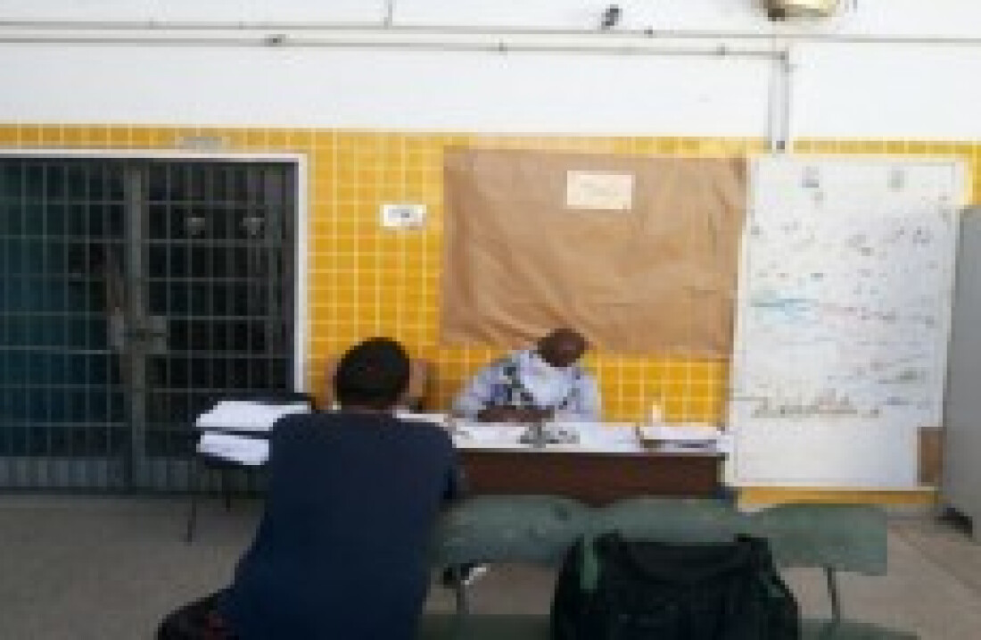 Escola se torna abrigo para pessoas em situação de rua