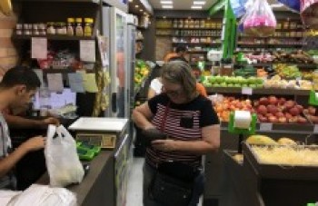 Vigilância orienta sobre cuidados na hora das compras