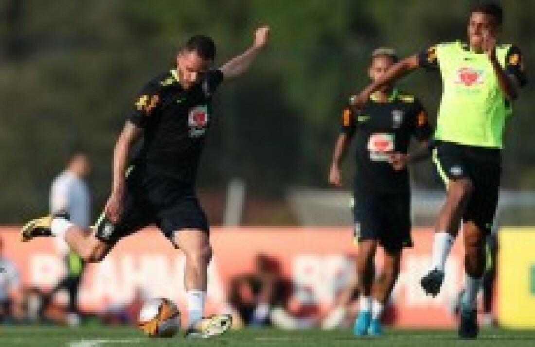 Tite terá força máxima para enfrentar a Bolívia