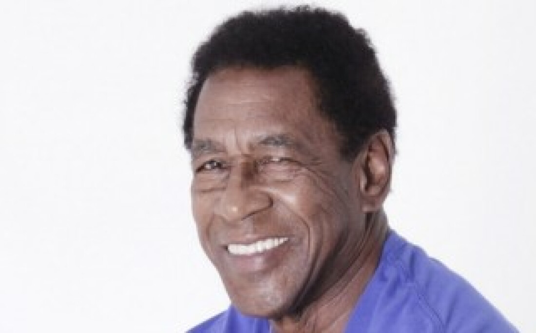Barbosa celebra aniversário com novo show 'Rio New York'